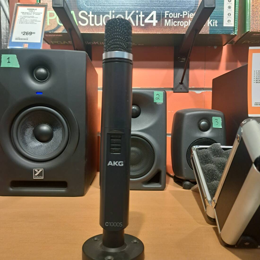 Gear Hunter | AKG - C1000S MKIV